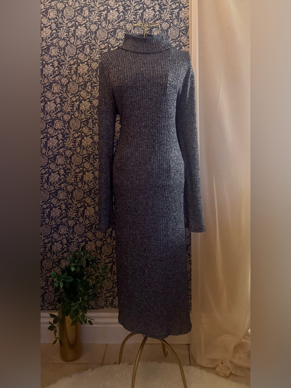 Banana Republic Ribbed Turtleneck Midi Dress | Size L